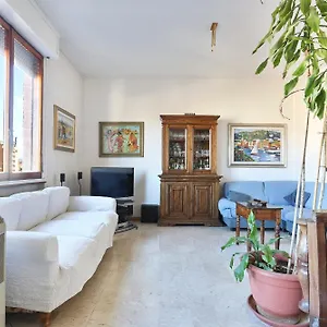 La Tua Casa A Con Parcheggio Privato Per 2 Auto Appartamento